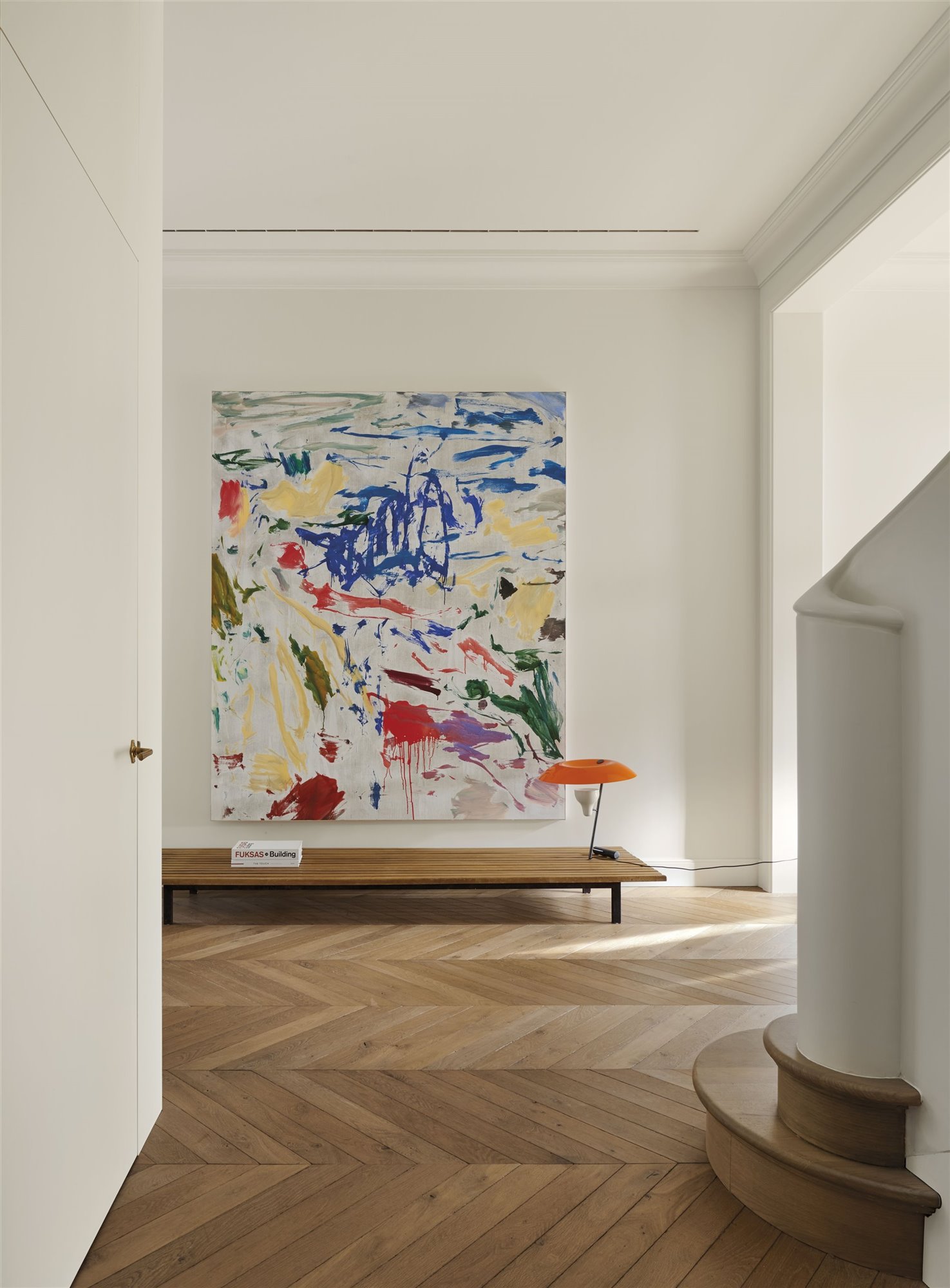 casa blanca contemporánea con toques de color Bea Portabella