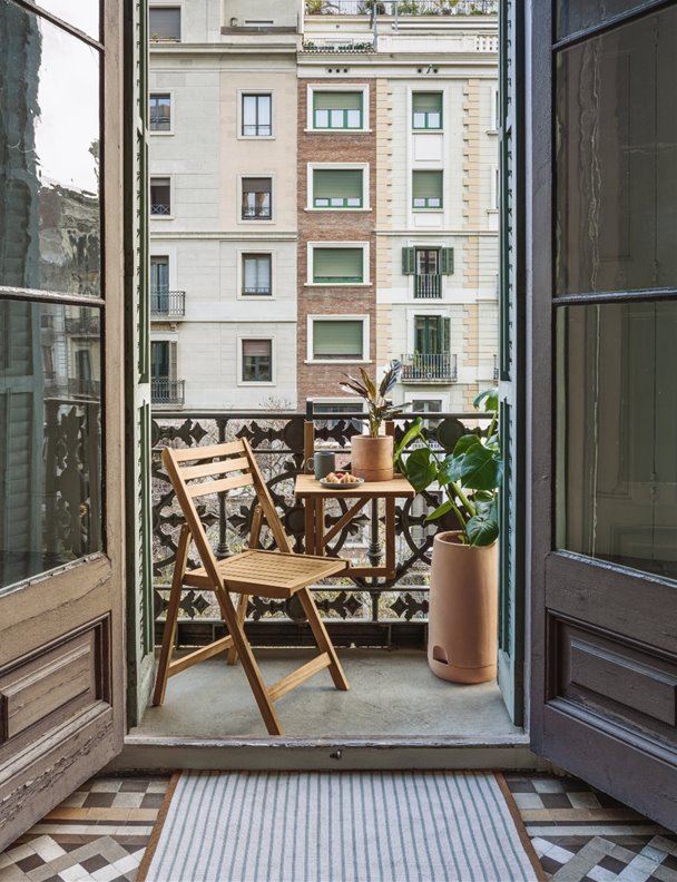 Empieza a diseñar tu terraza con estos muebles de exterior en madera
