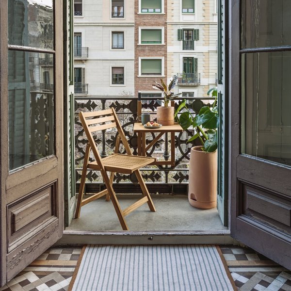 Empieza a diseñar tu terraza con estos muebles de exterior en madera