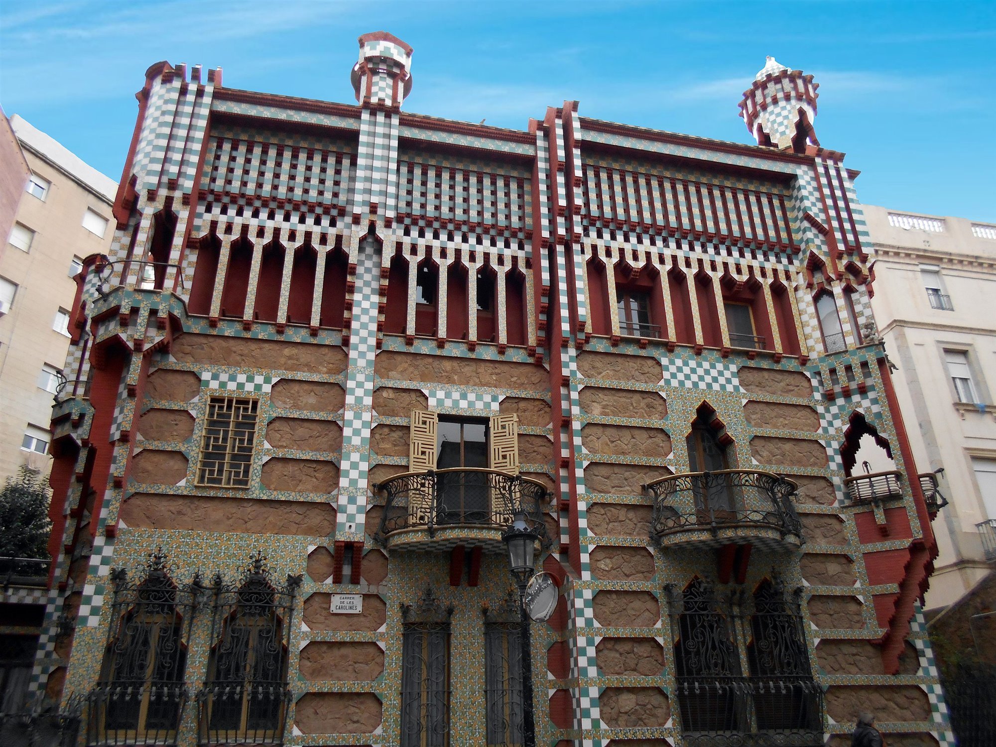 Casa Vicens la ruta alternativa en Barcelona