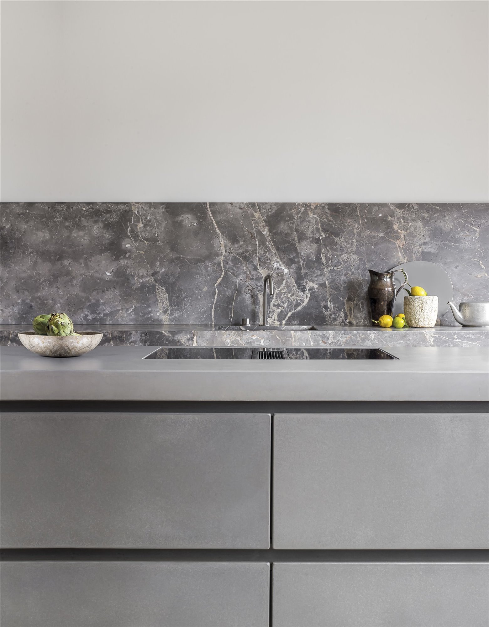 studio piet boon edificio amsterdam cocina mármol y grifo 