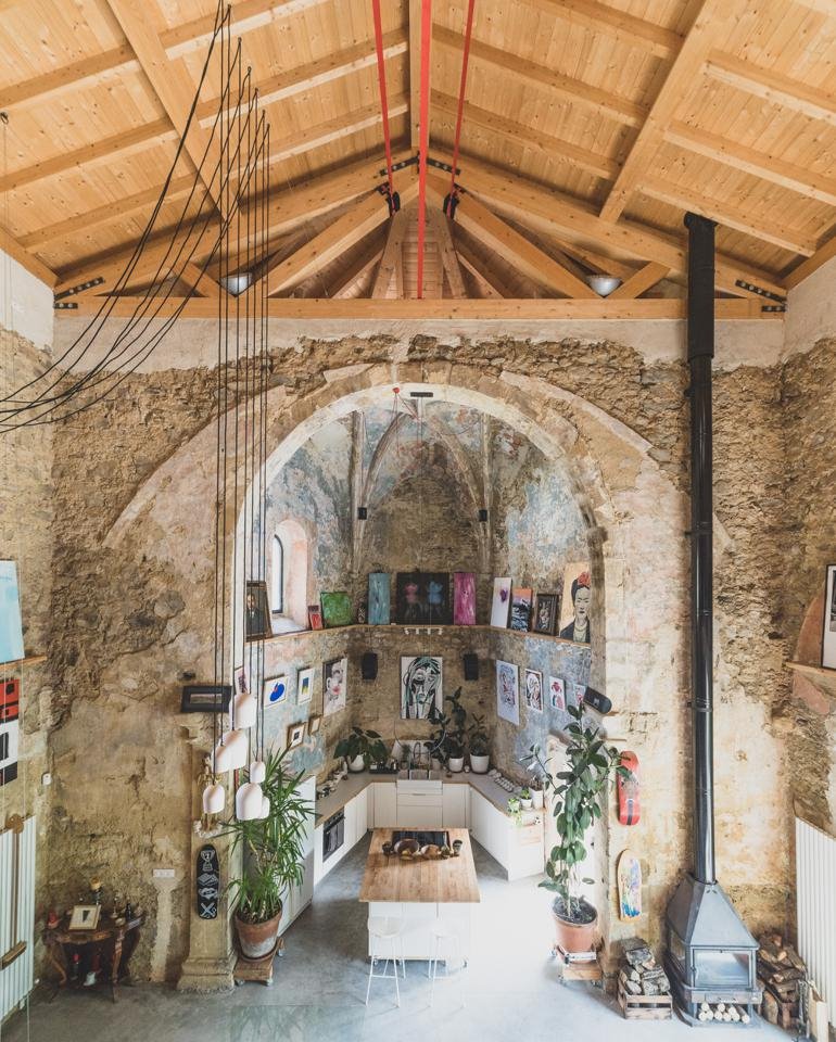 Casa en una antigua iglesia del siglo XVI en Bizkaia vista general