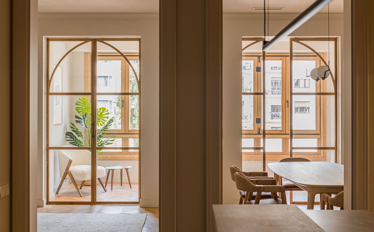 La casa se encuentra en el Eixample barcelonés