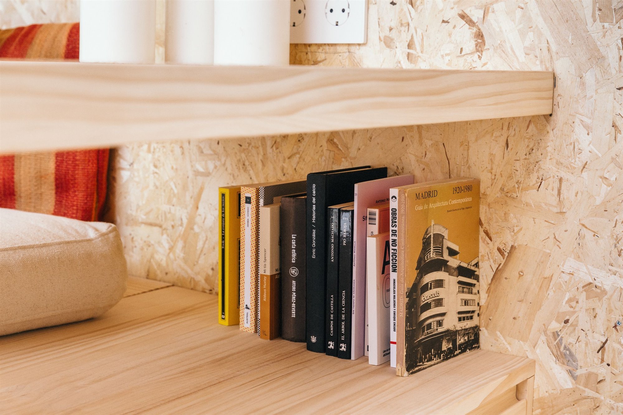 Detalle estantería tiny home