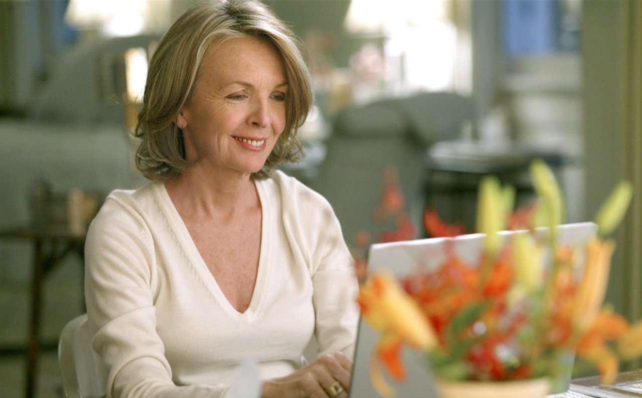 Diane Keaton en "Cuando menos te lo esperas", musa indiscutible del estilo coastal grandmother