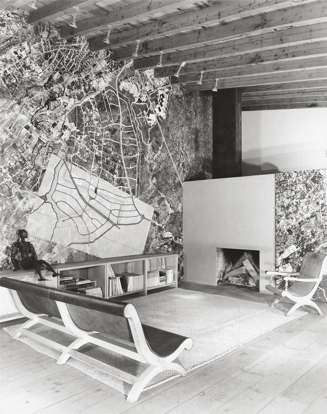 Interior del estudio del arquitecto en los años 50.