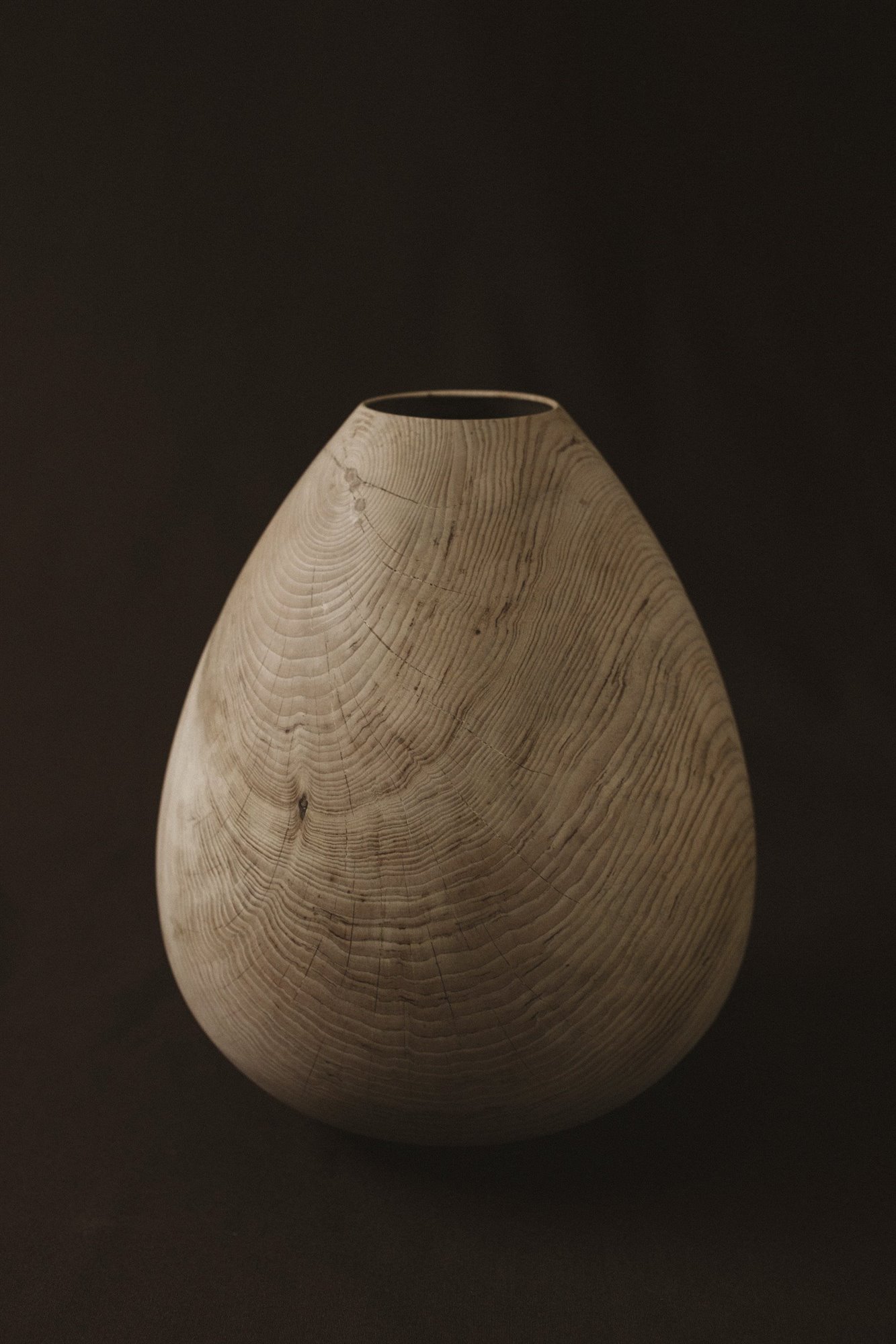 pieza de madera de toni porto