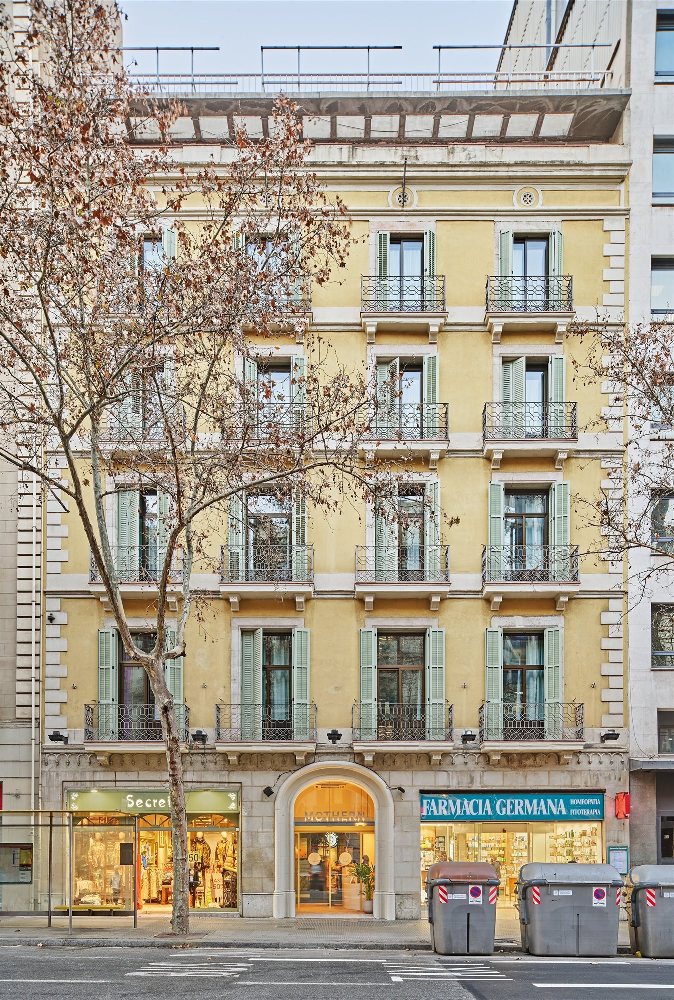 Hotel Mothern by Pillow