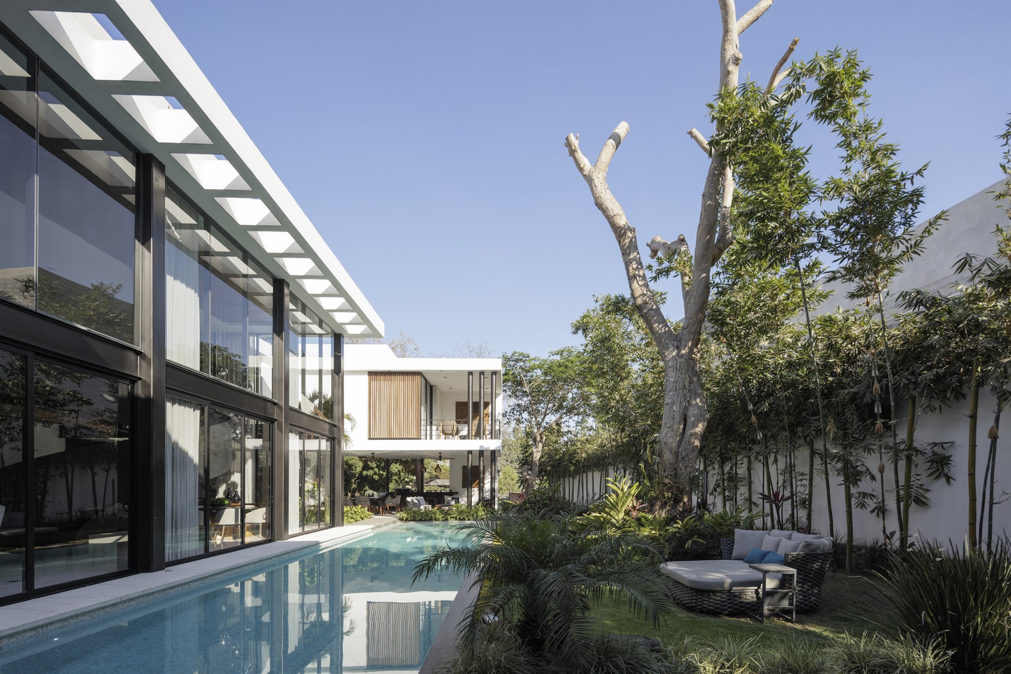 0 exterior con jardín casa del agua 