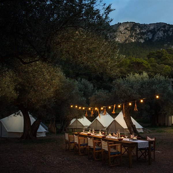 Hoteles sostenibles, ecolodges y glampings: los alojamientos más eco del verano