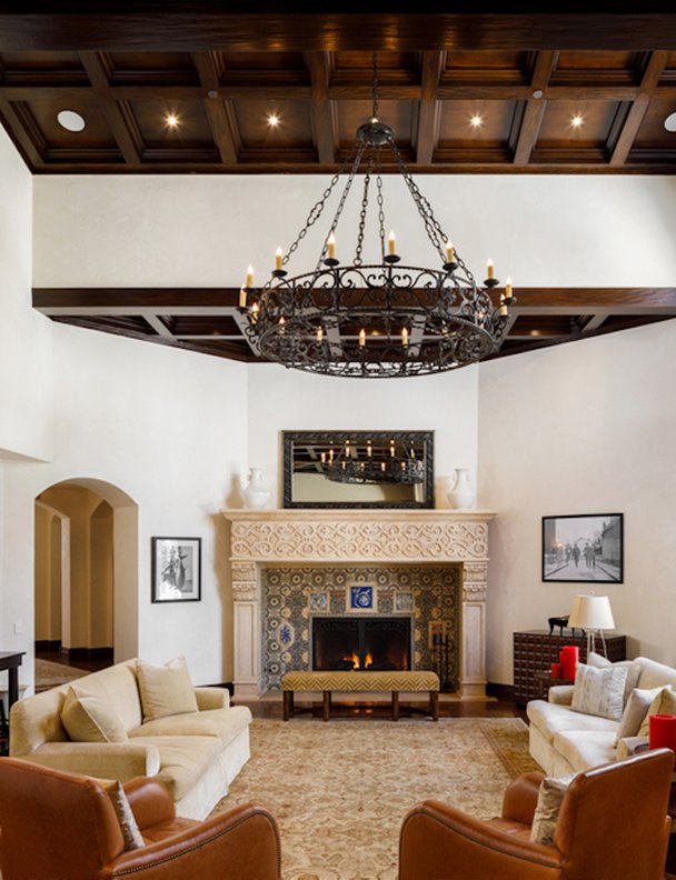 Estos famosos de Hollywood viven en casas de estilo español (y les encantan)