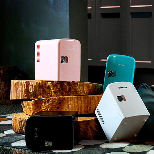 La mini nevera portátil de Amazon que está arrasando con casi 18.000 reviews 