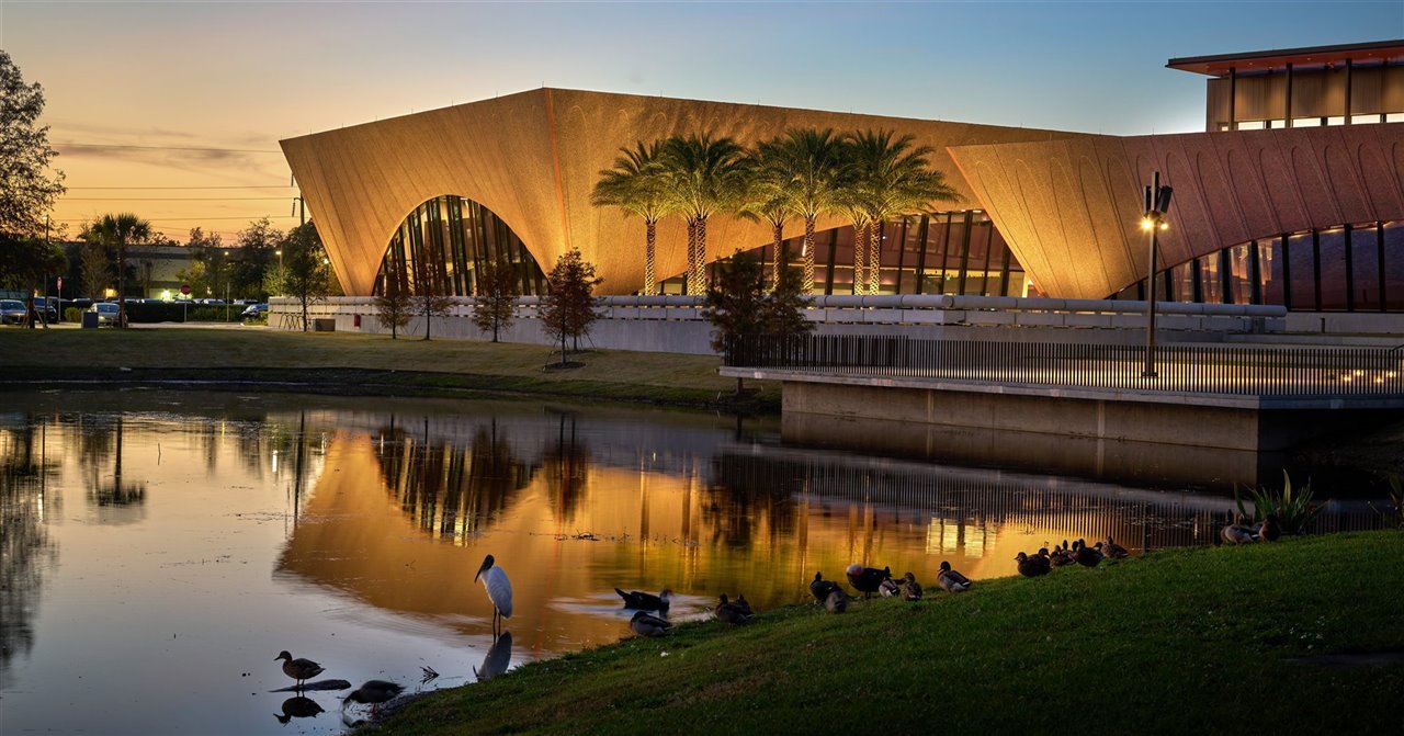 Biblioteca y centro de eventos de Winter Park, Winter Park, Florida.