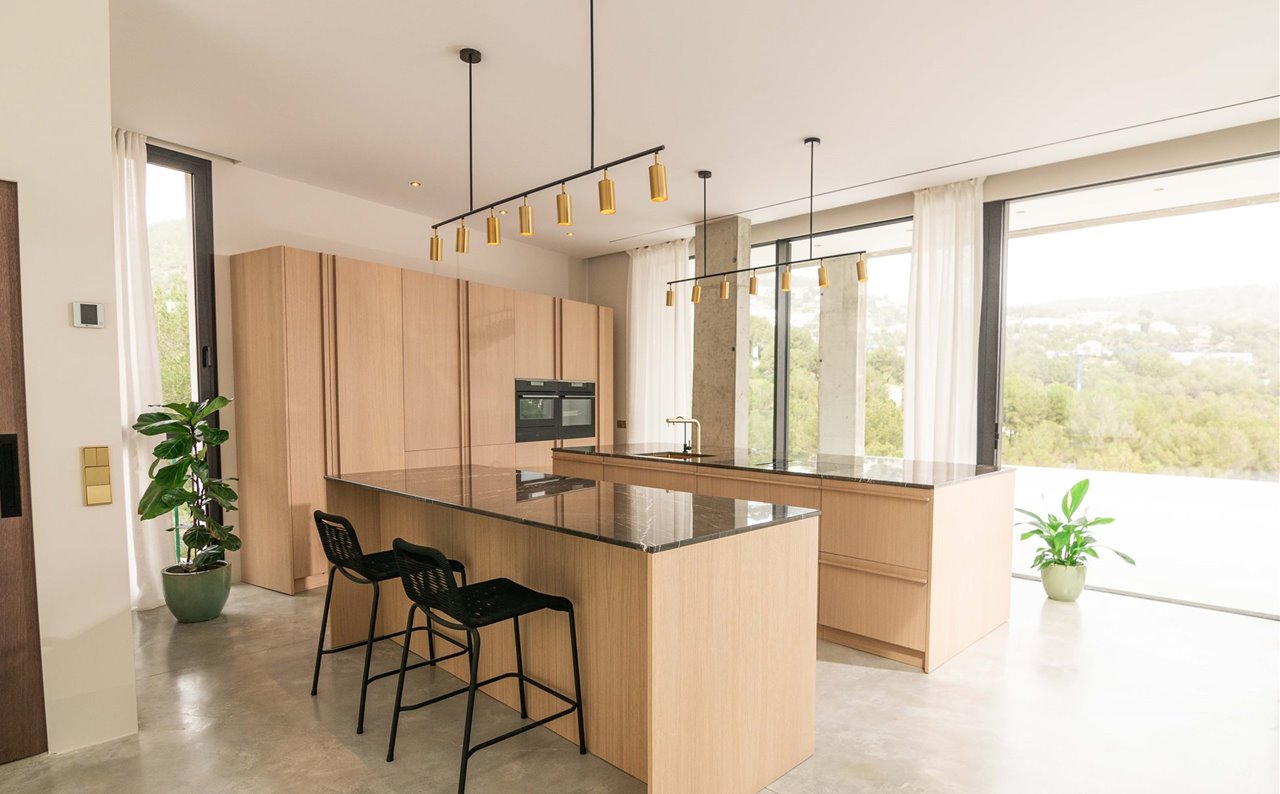 Cocina de la casa con muebles de Delta cocinas.