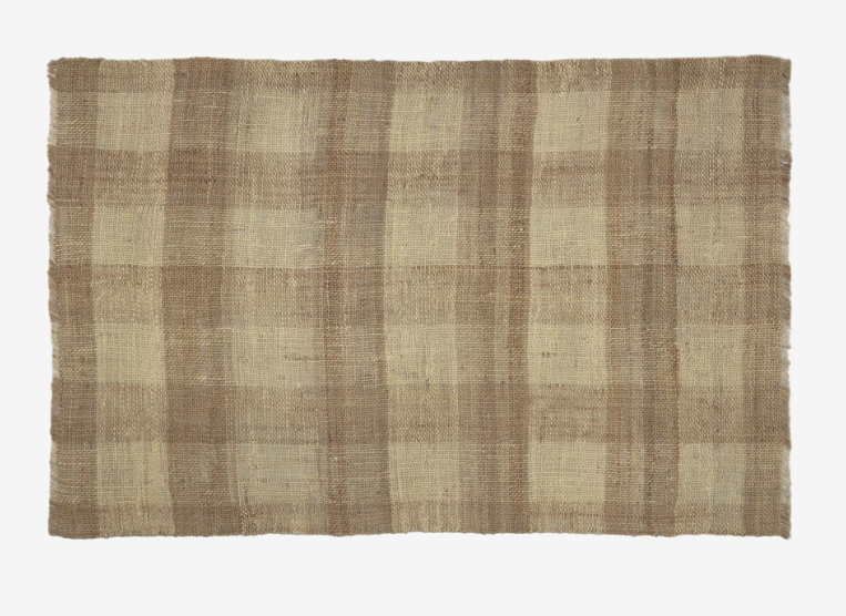 alfombra yute cuadros beige y marrón