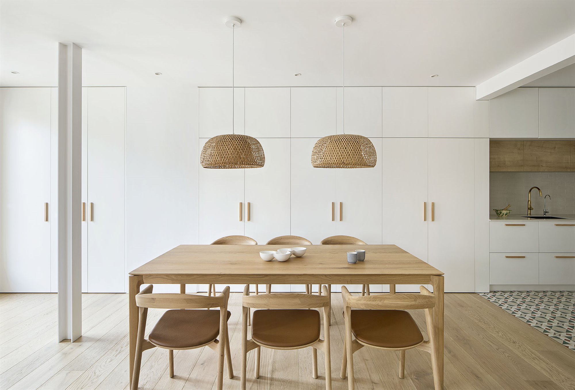 mesa de comedor de madera (8)