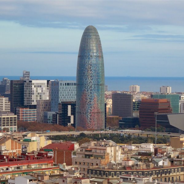 Siete cosas que no sabías de la Torre Glòries de Jean Nouvel en Barcelona