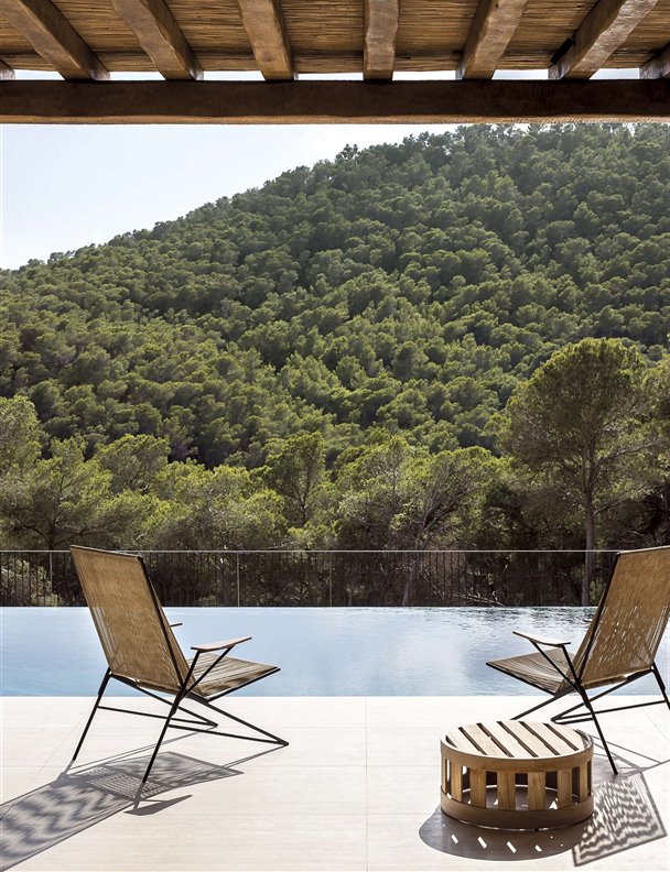 Esta casa aislada en las montañas de Ibiza es el refugio que necesitamos