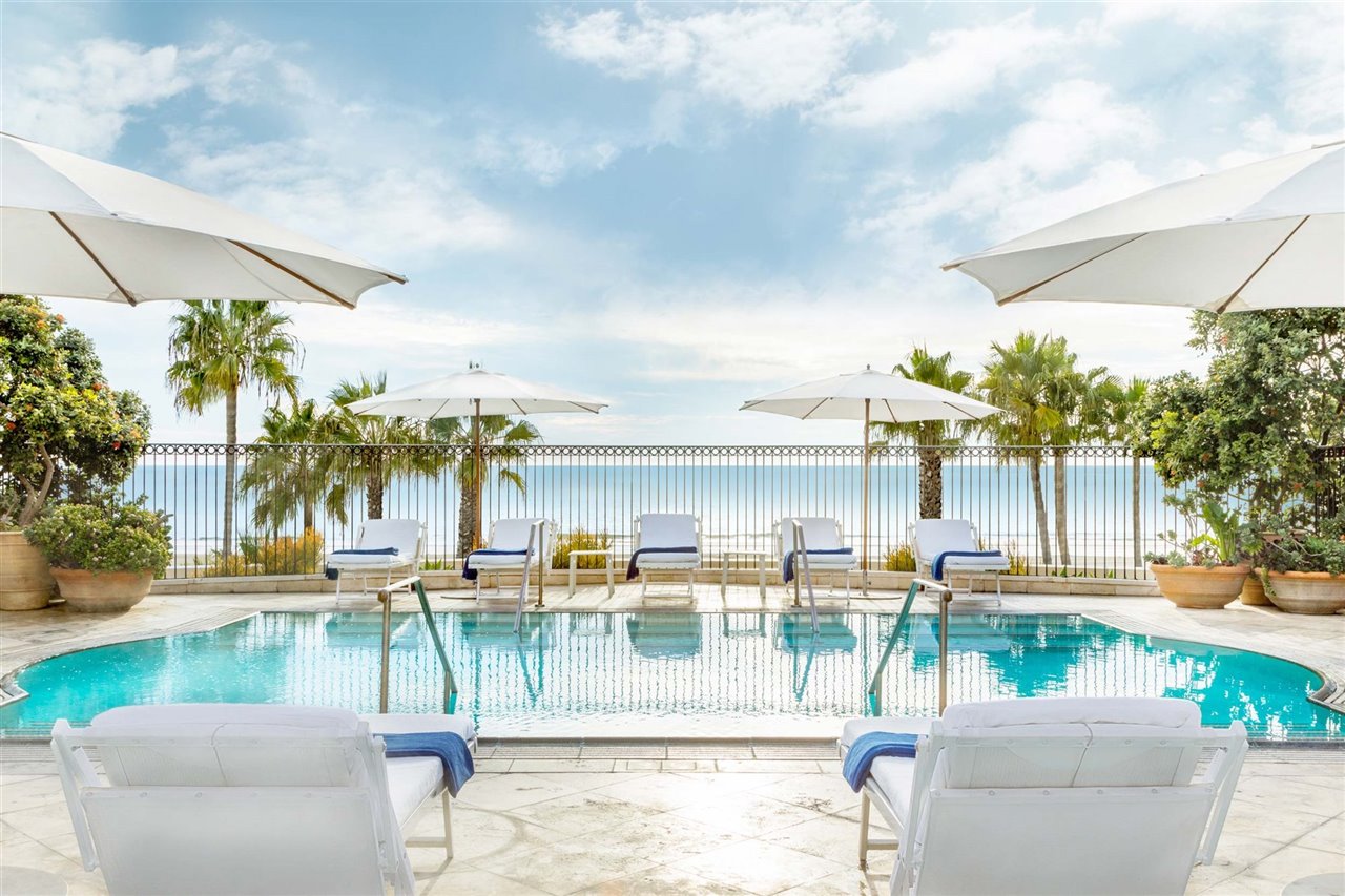 Hotel Casa del Mar.