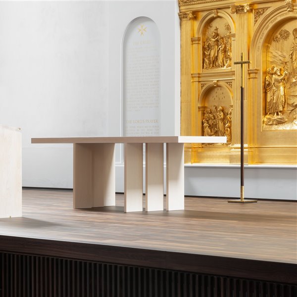 Así es la primera iglesia reformada por John Pawson en su Inglaterra natal