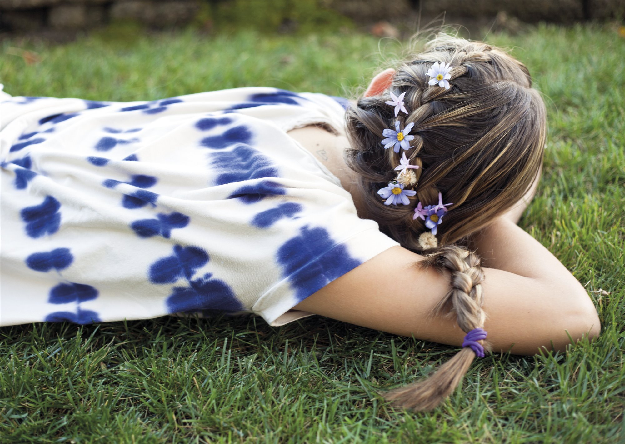 camiseta tie dye azul y blanco