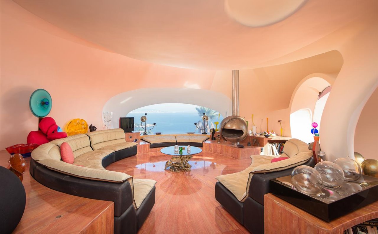 Le Palais Bulles de Antti Lovag para Pierre Cardin 