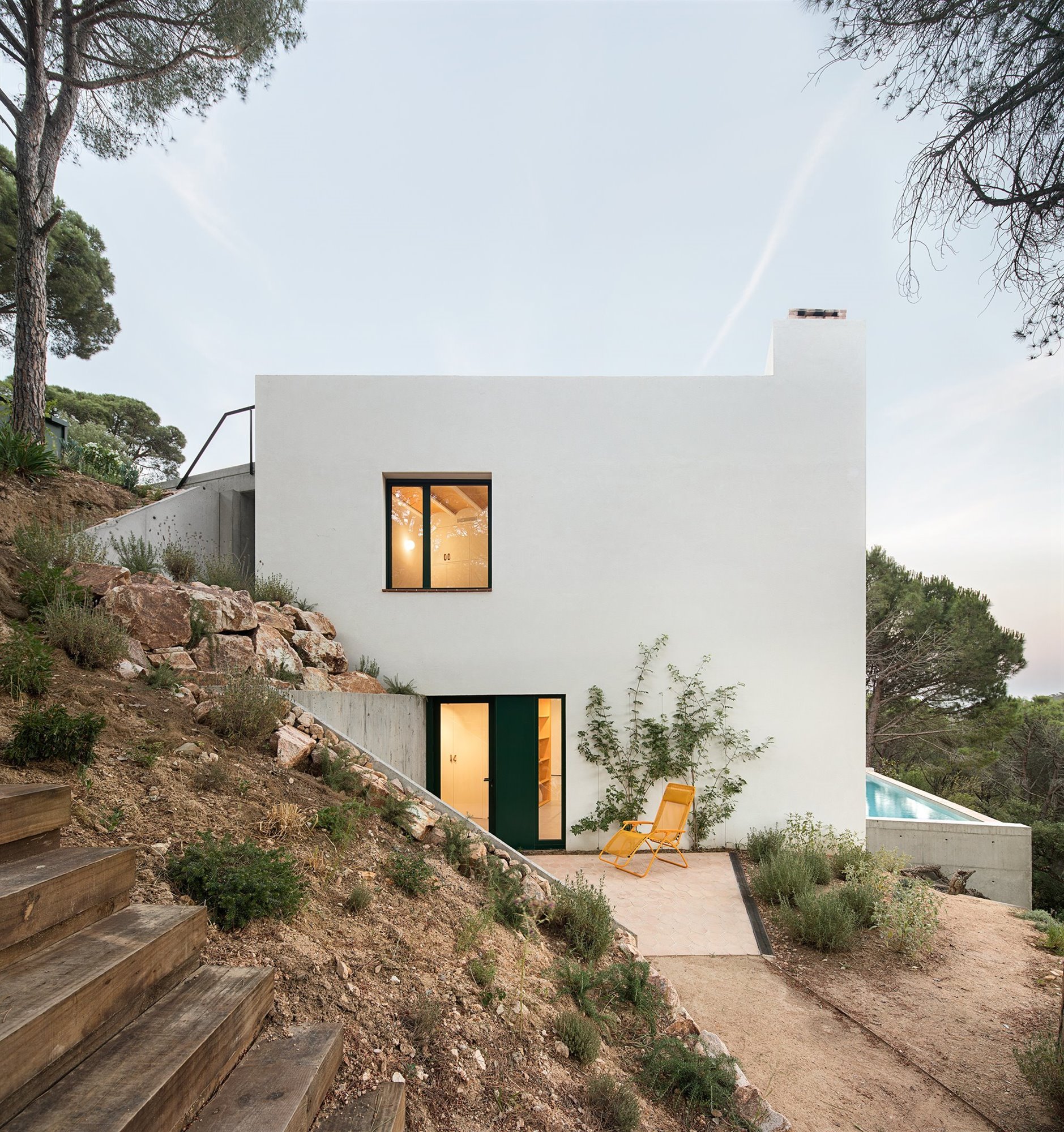 fachada interior casa en colina estudio nolet