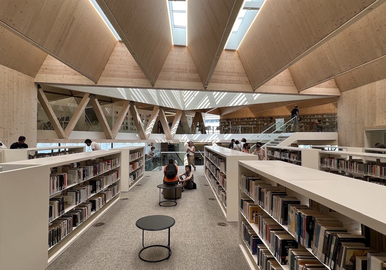 Biblioteca Gabriel García Márquez en Barcelona, de Suma Arquitectura.