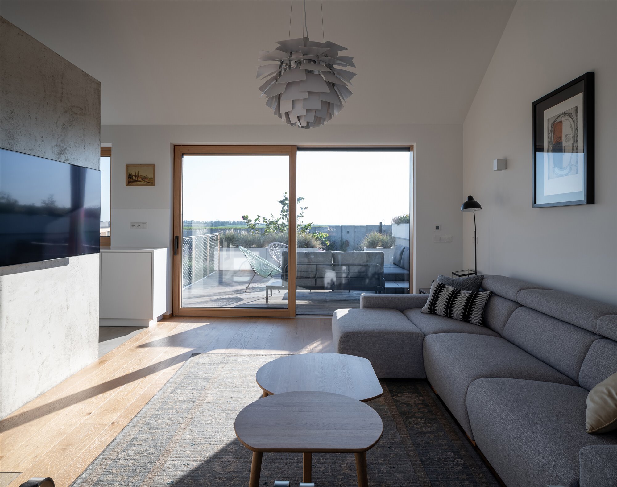 family-house-with-atrium-senaa-alex-shoots-buildings-14