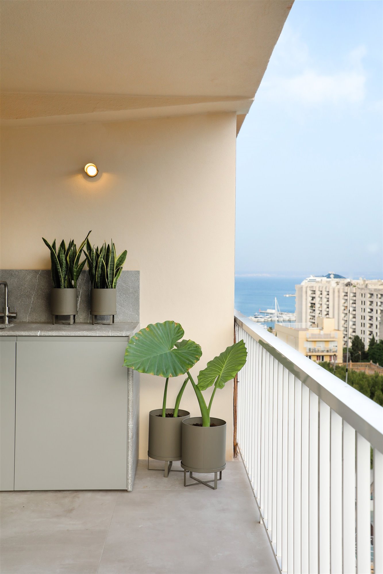 terraza vistas contain mallorca 