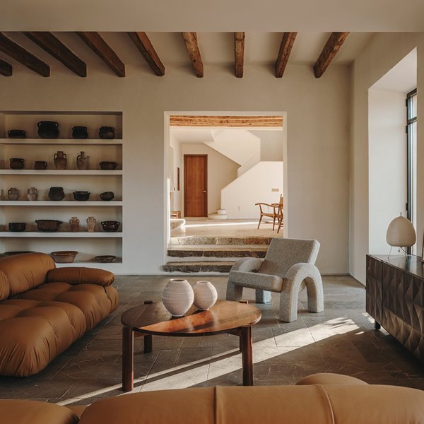 Esta finca de 1700 en Mallorca ha sido rehabilitada con el máximo respeto (y muy buen gusto)
