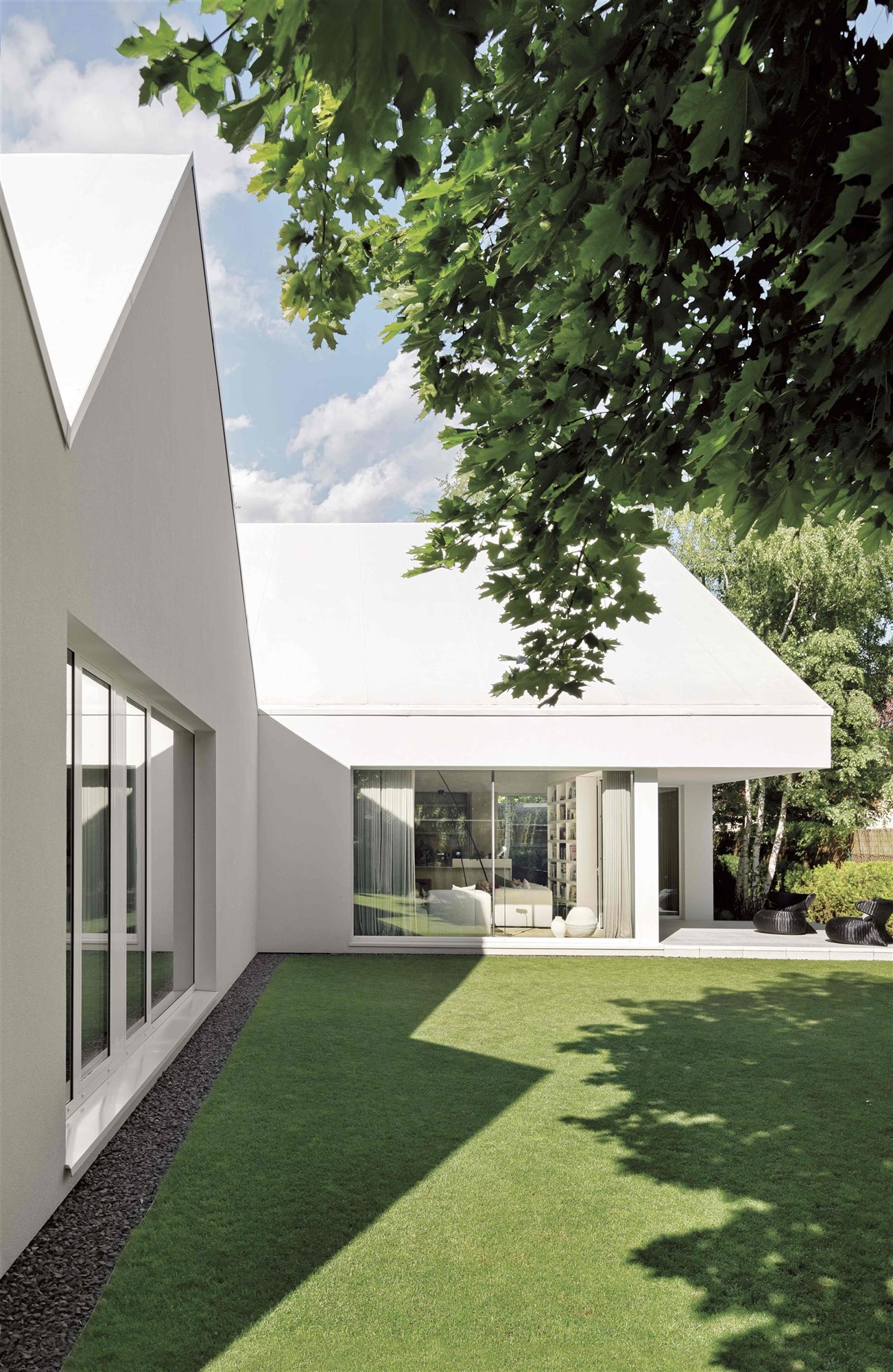 Casa Blanca en Polonia jardin