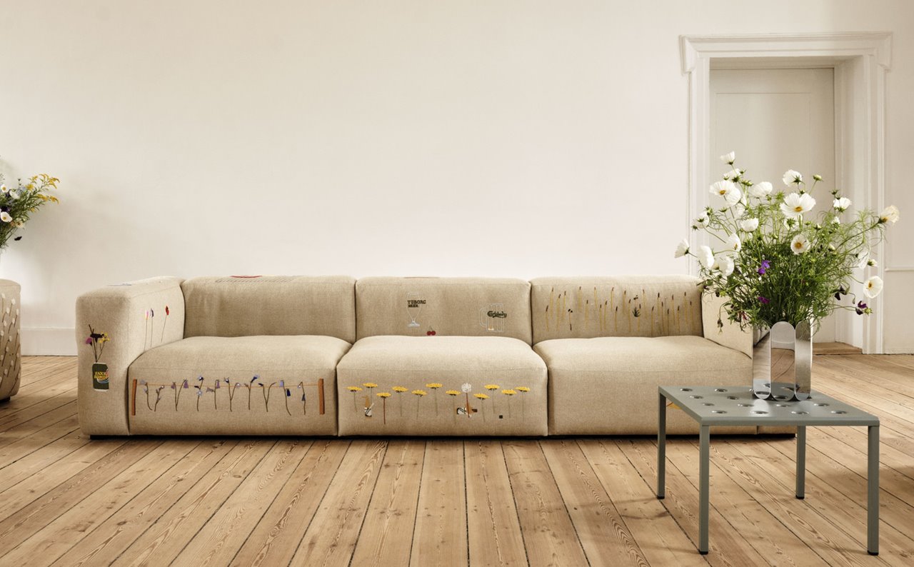 Lo nuevo de Hay es un sofá bordado.