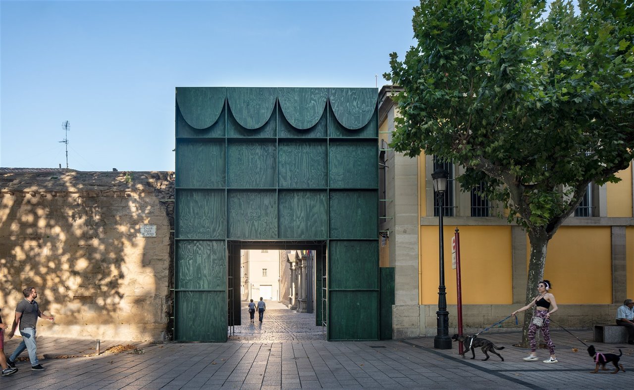 Puerta Extraordinaria, diseñada por Associates Architecture.