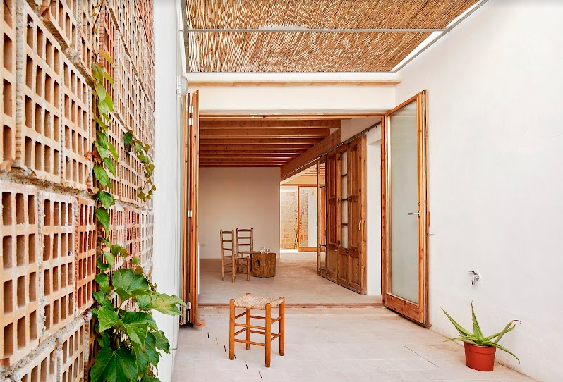 Life Reusing Posidonia. De Alfonso Reina Ferragut, Antonio Martín Procopio, Carles Oliver Barceló, Xim Moyá. Costa de Formentera. 2009-2017