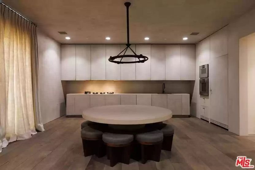 comedor casa kardashian