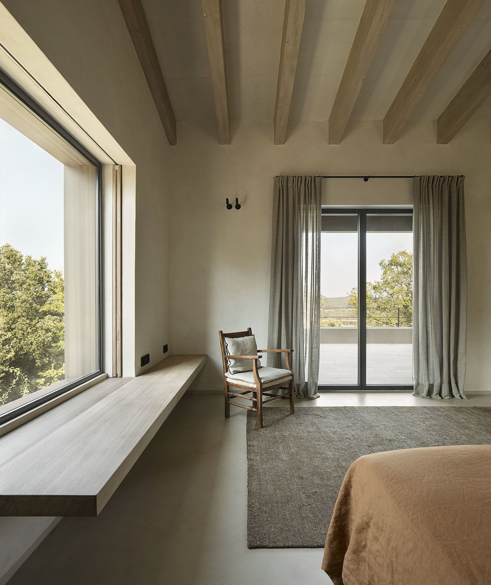 Casa Costa Brava. Una gama cromática neutra