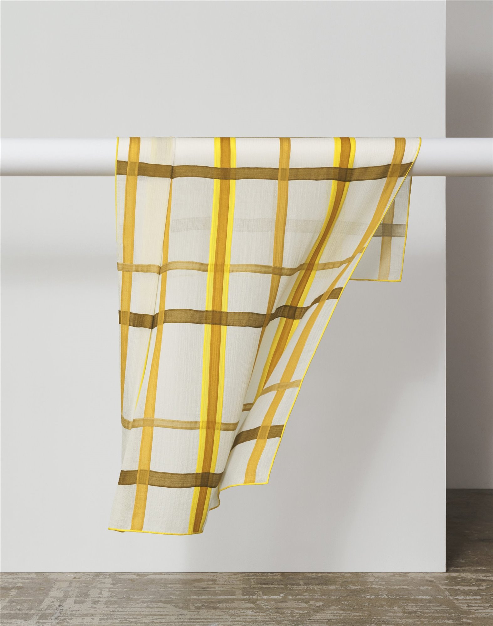 H-Tartan-plaid-Hermes-©Hugo-Mapelli