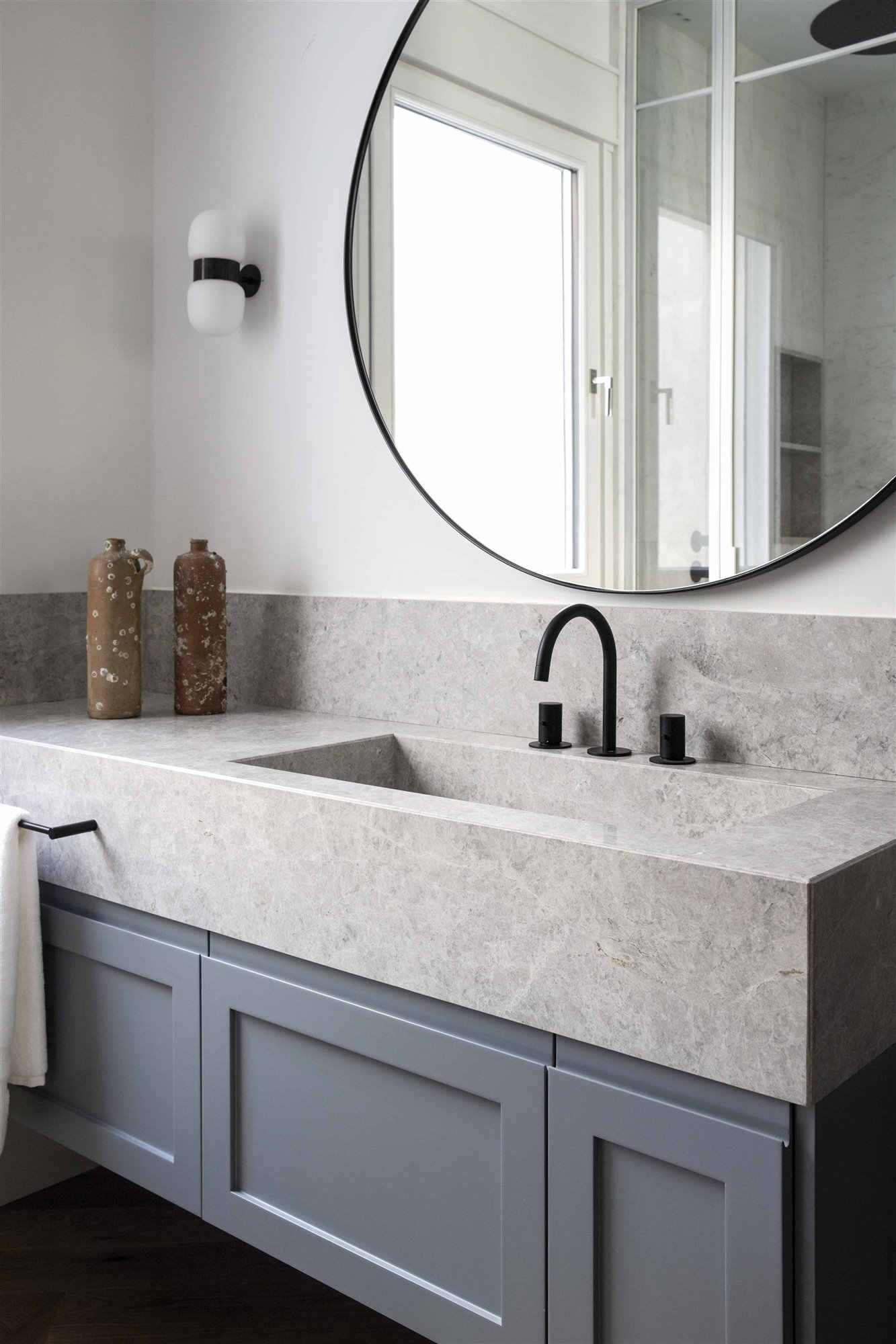 Quam Arquitectura Serrano baño