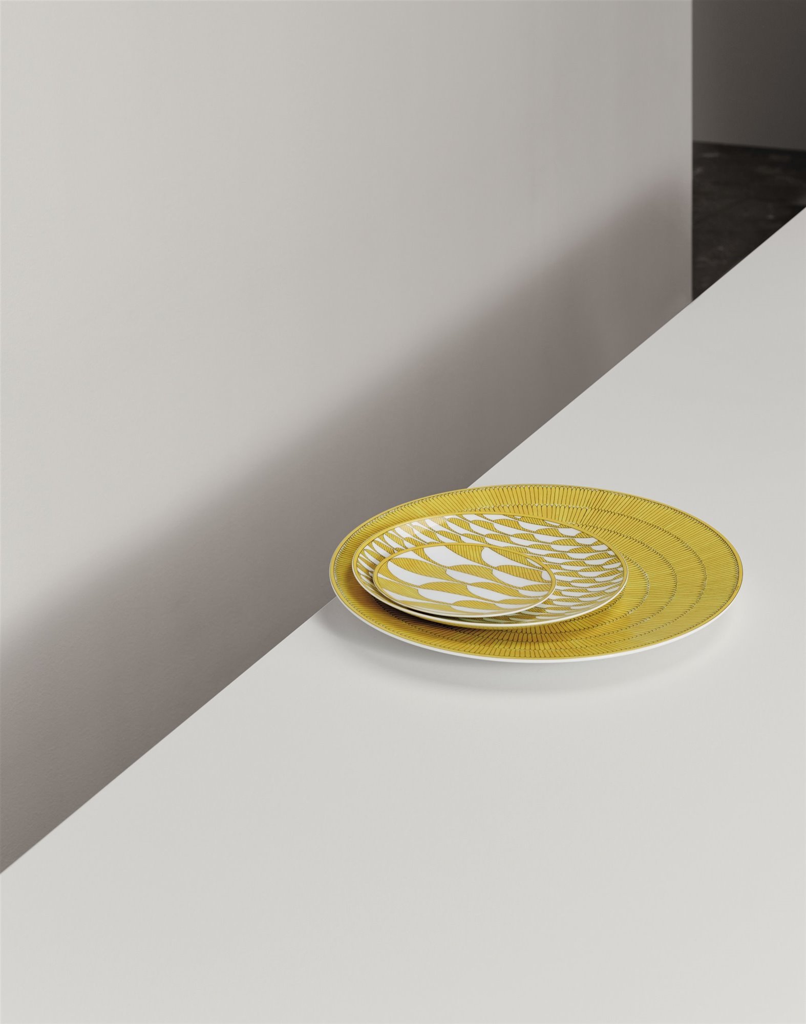 Soleil-d-Hermes-porcelaine-service-Hermes-©Hugo-Mapelli