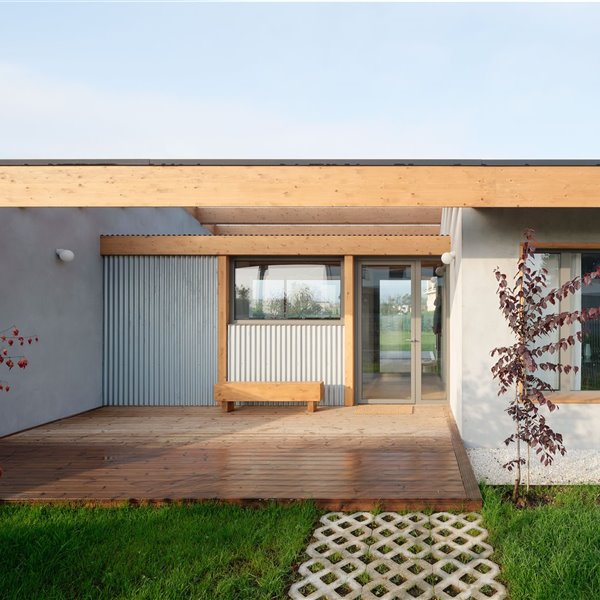 Una casa de campo en Asturias que presume de ladrillo visto y proporciones perfectas