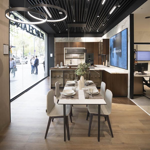 Porcelanosa conquista el centro de Barcelona con su nuevo concepto de tienda