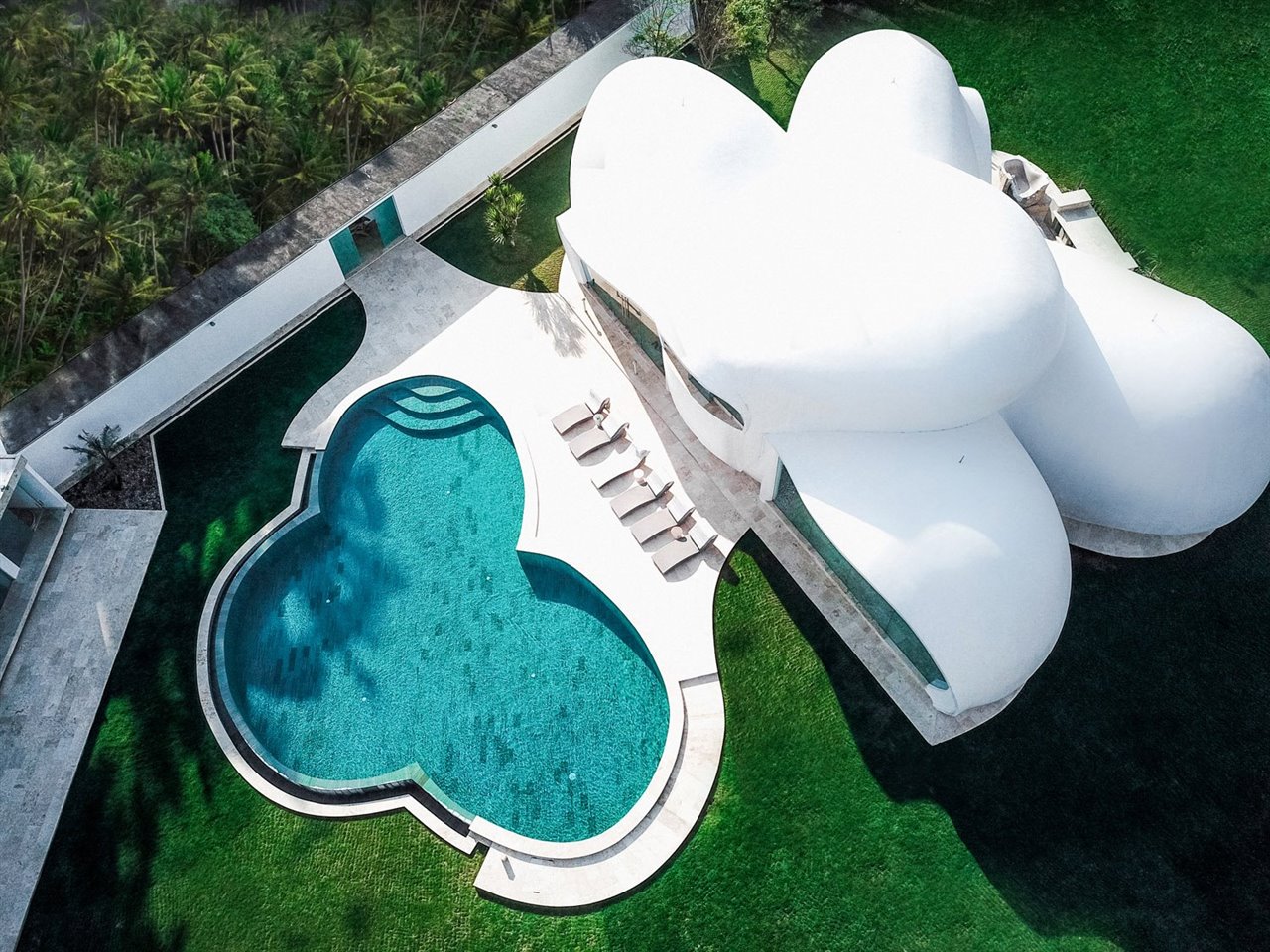 Hotel Sensation