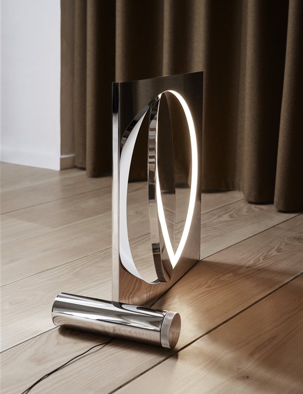 Una escultura que juega con la luz y que además es una lámpara
