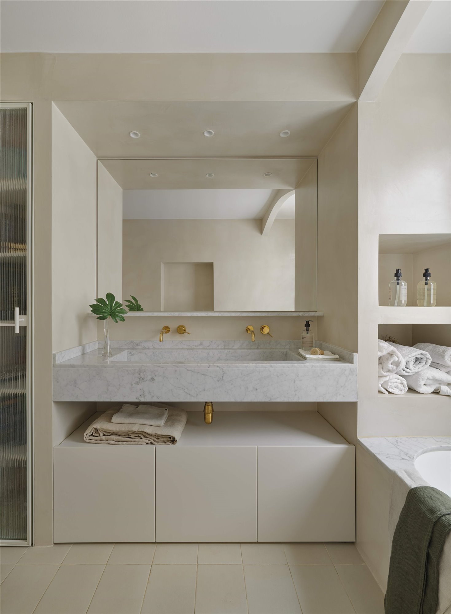 Conti Cert baño