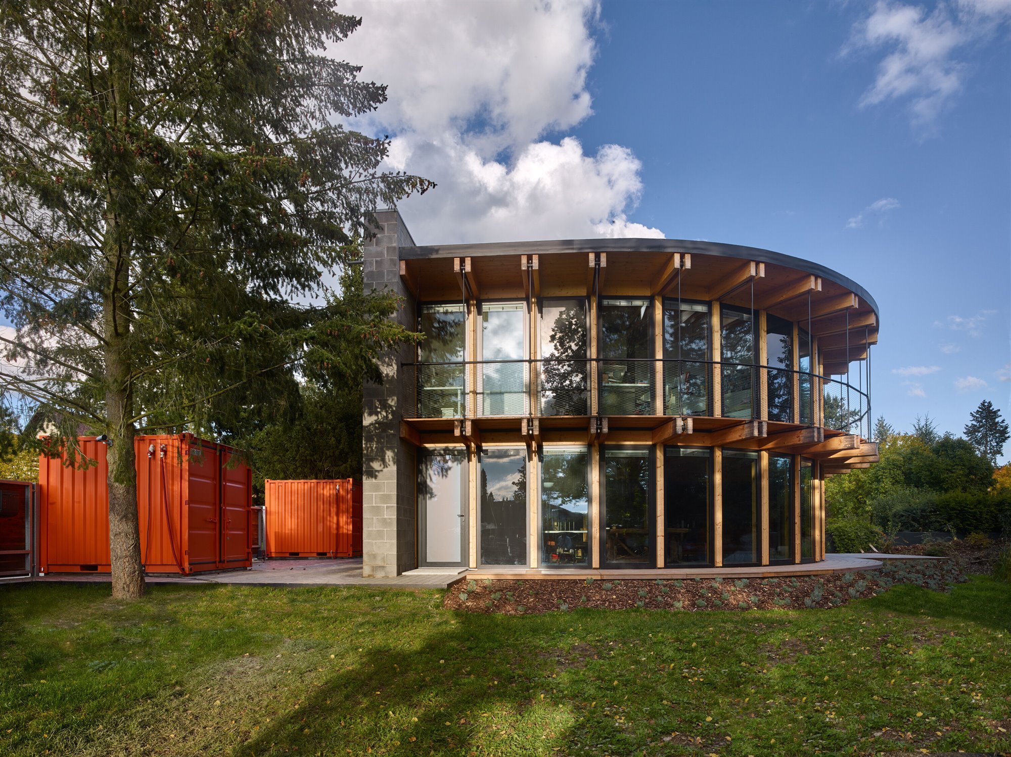 stempel-tesar-house-that-open-up-to-the-sun-filip-slapal-03