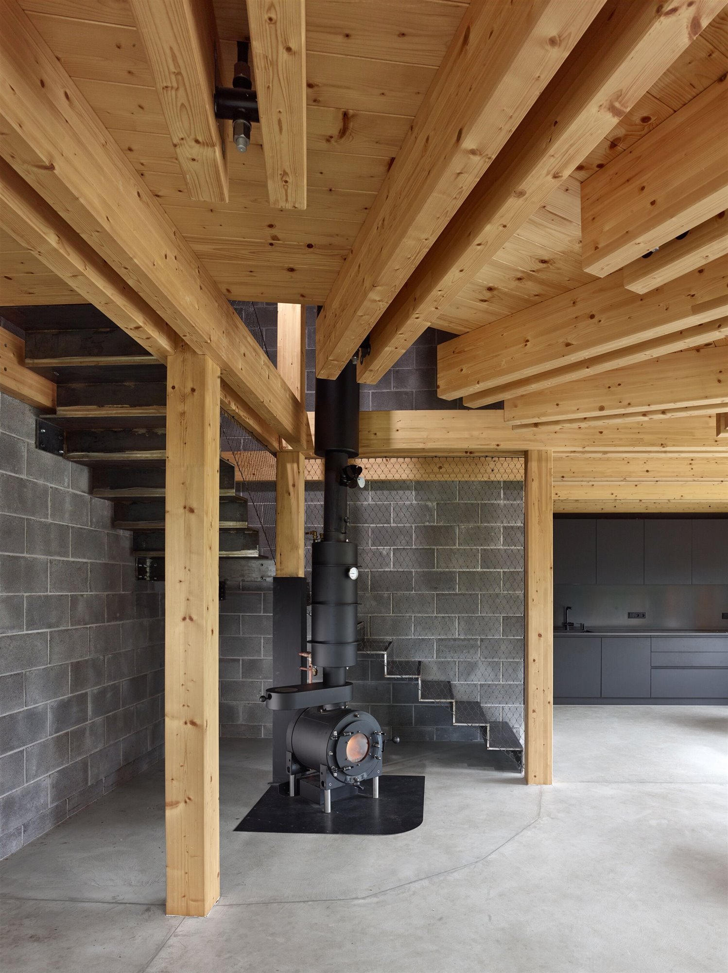 stempel-tesar-house-that-open-up-to-the-sun-filip-slapal-12