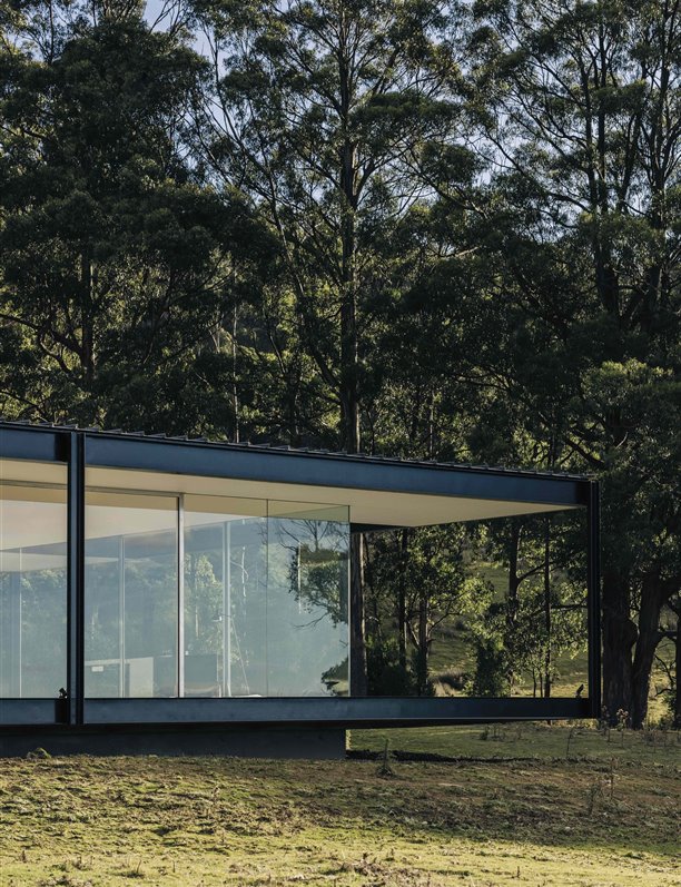 En esta casa de cristal alejada del mundo vive un escritor en busca de motivación