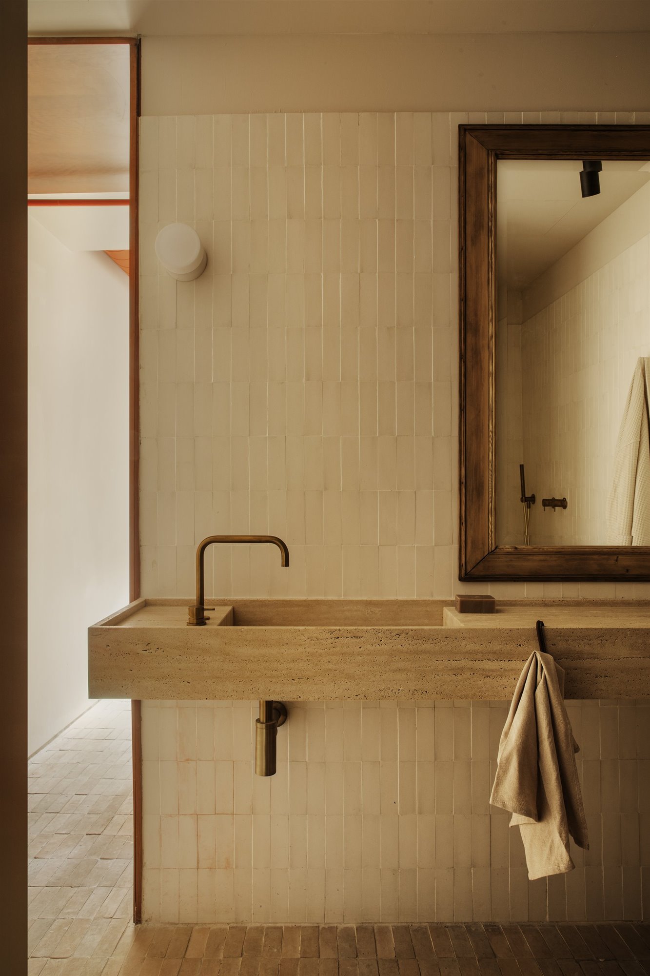 FEBREROSTUDIO BOS-COS 28