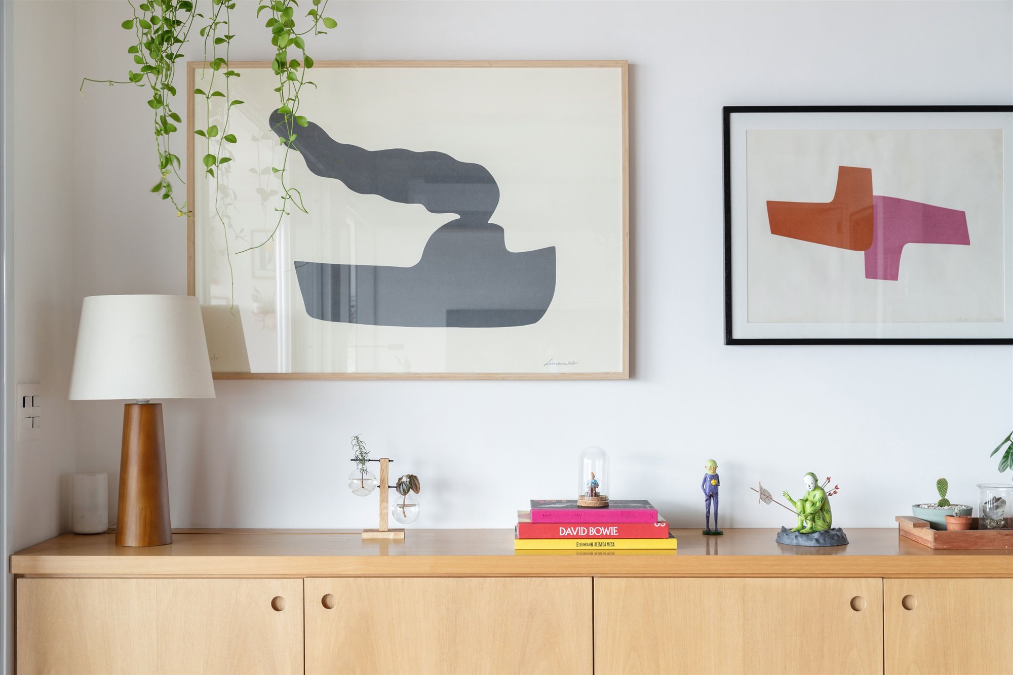 Estúdio BRA Arquitetura - Apartamento Pepyra - foto Maura Mello (23). Obras de arte